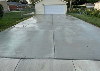 Brush finished concrete driveway