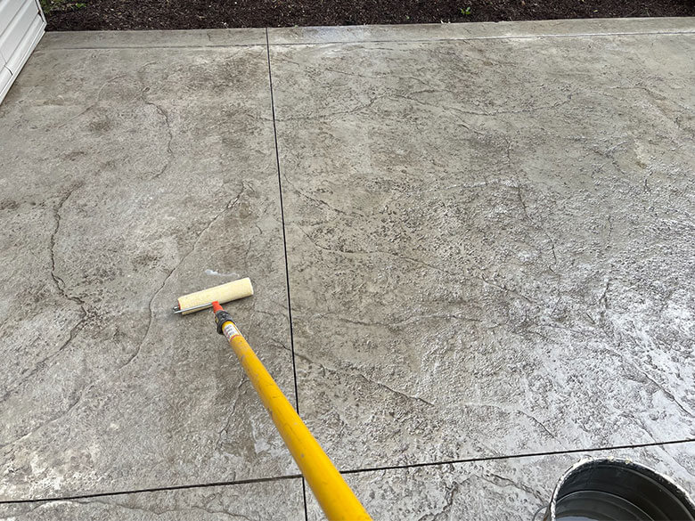 Sealcoating stamped concrete patio